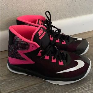 Youth Girls Basketball Shoes Nike Devosion